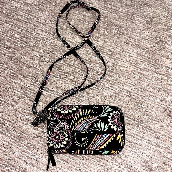 Vera Bradley All In One Crossbody Wristlet Bandana Swirl - Picture 1 of 9